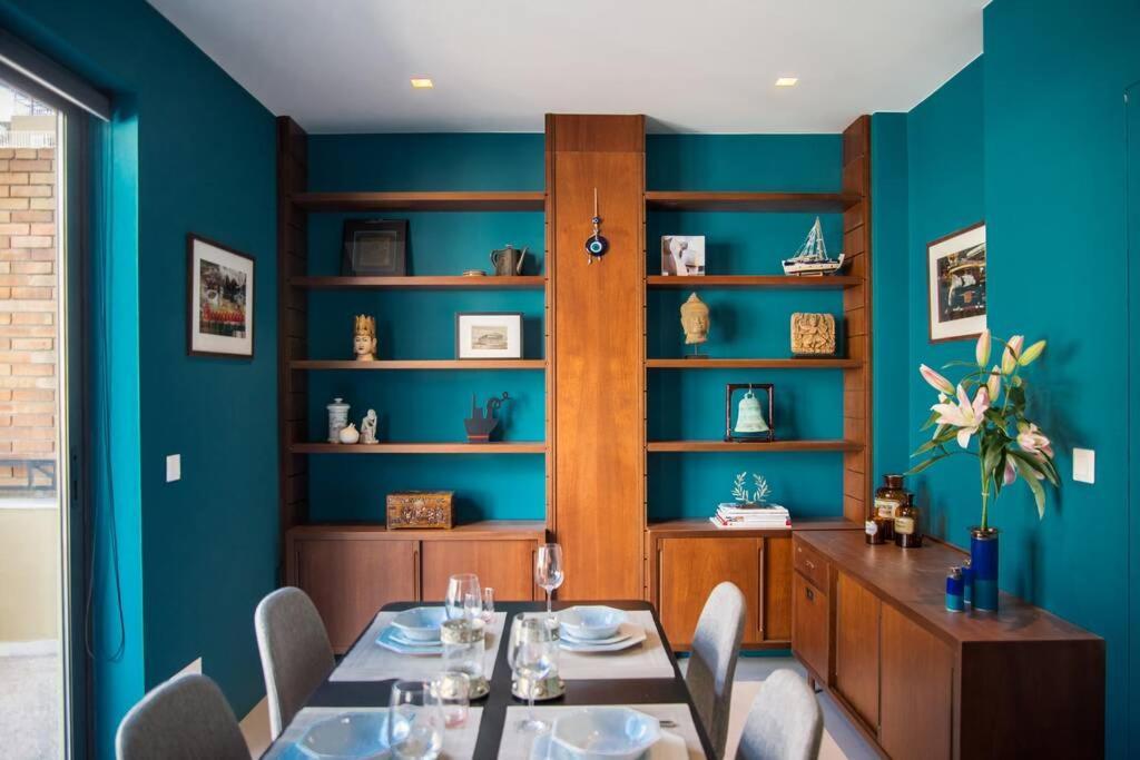 Stylish Decorated Apartment In Kolonaki Афины Экстерьер фото